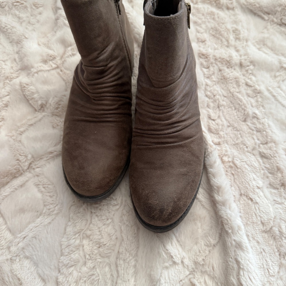 Bare Traps Yuno Brown Ankle Boots Women's 8M Slouch‎ Ruched Zipper Casual Fall - Picture 3 of 9